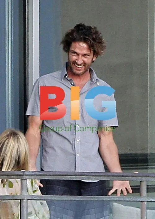 Gerard Butler Enjoys Lunch with Dog in Malibu