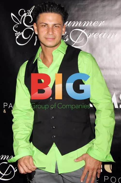 Pauly D Arrives at 'Midsummer Nights Dream' Party