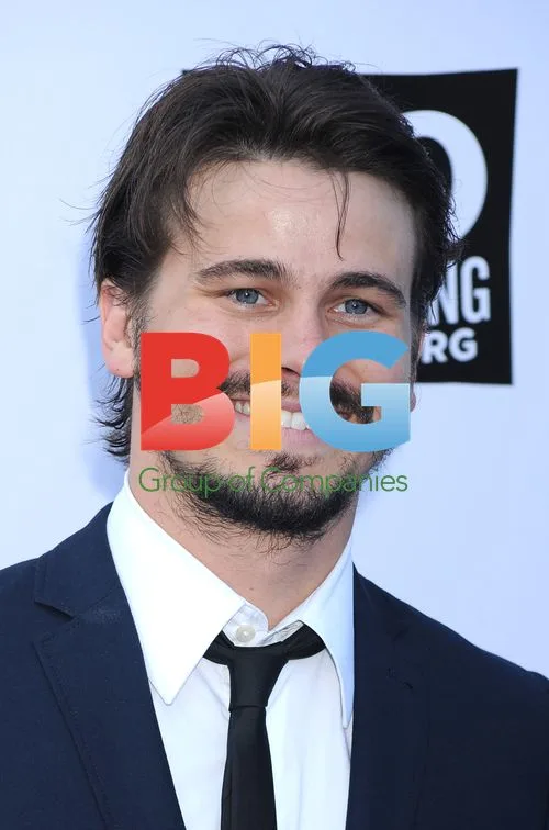 Jason Ritter at 2011 VH1 Do Something Awards