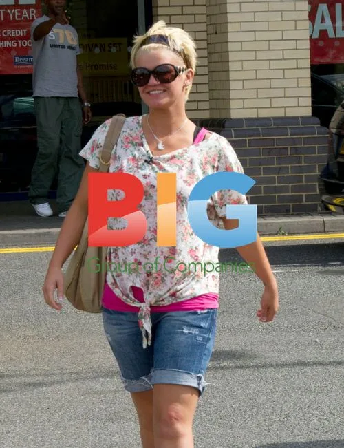 Kerry Katona goes to Nandos and beauty salon