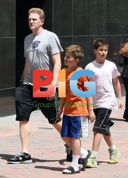 Michael Rapaport with sons at Nike Town