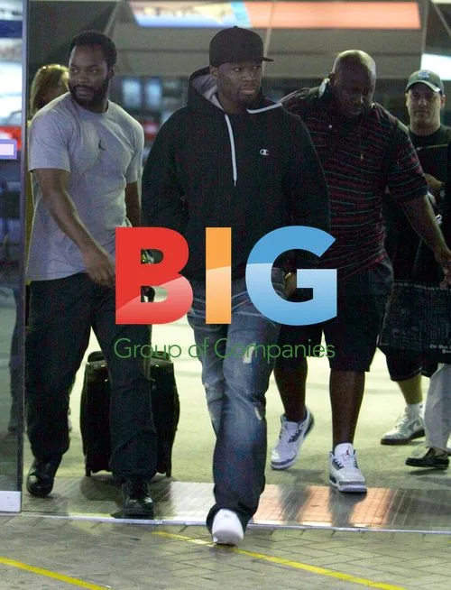 50 Cent Arrives at Perth Airport