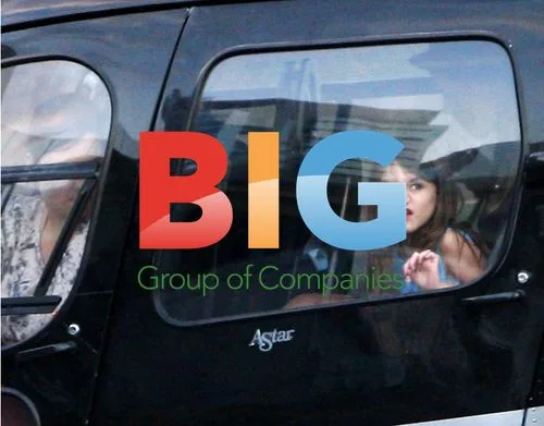 Katie Holmes and Suri at Heliport