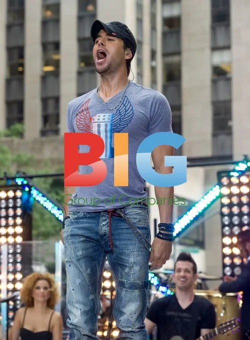Enrique Iglesias Performs on Today Show