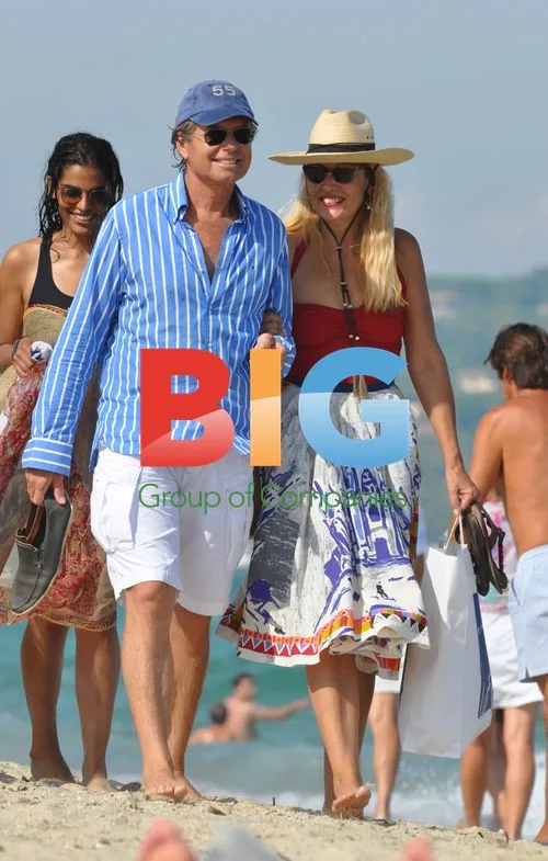 Jerry Hall and Warwick Hemsley on St Tropez Holiday