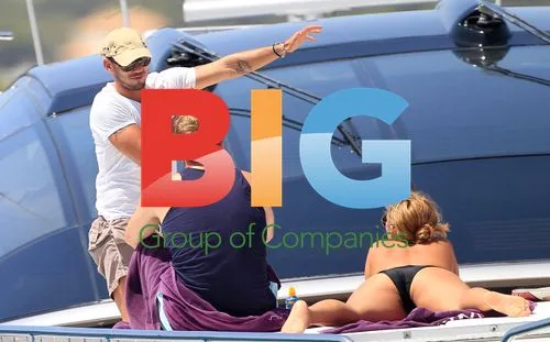 Wesley Sneijder and wife on holiday in Ibiza