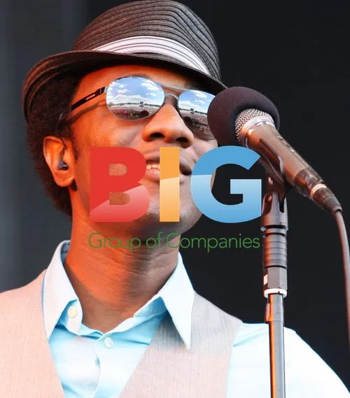 Aloe Blacc Performs at V Festival