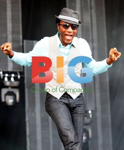 Aloe Blacc Performing at V Festival