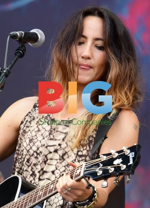 KT Tunstall Performs at V Festival
