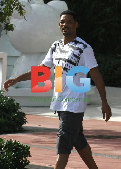 Will Smith Enjoys Miami Streets