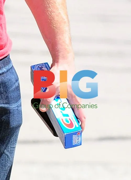 Ben McKenzie at Drug Store