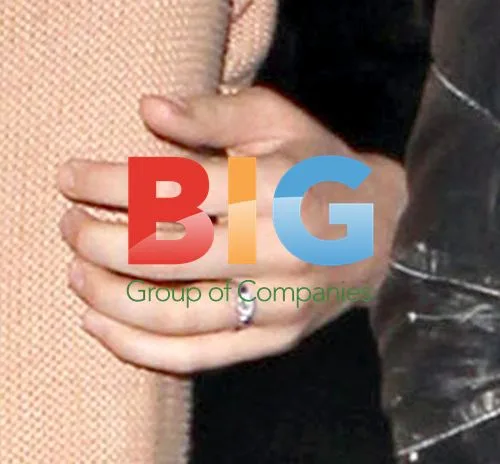 Carey Mulligan Spotted with Engagement Ring