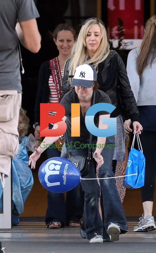 Toby McGuire and Family in Sydney