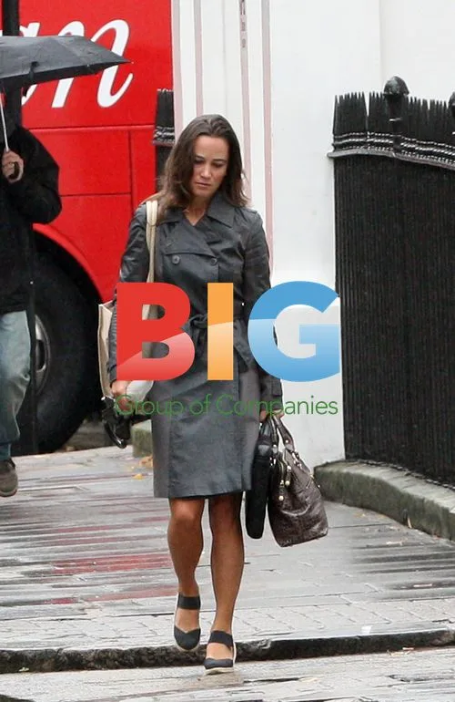 Pippa Middleton Out in London