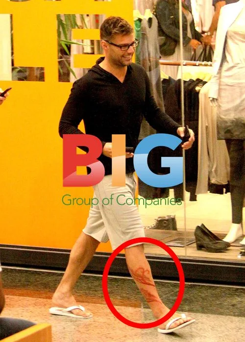 Ricky Martin shopping in Rio with new tattoo
