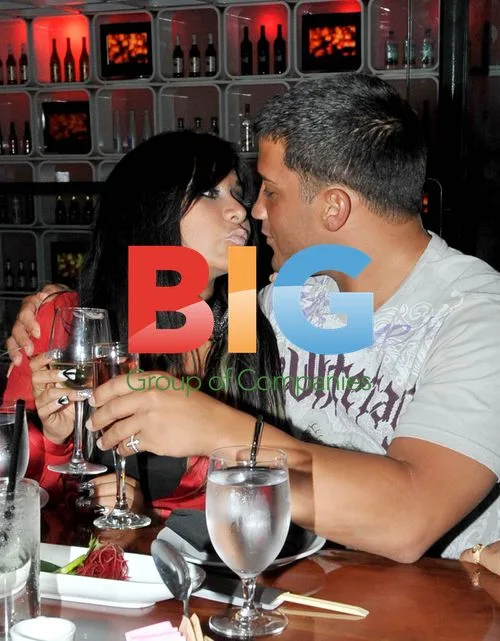 Snooki's Romantic Dinner with Boyfriend Jionni