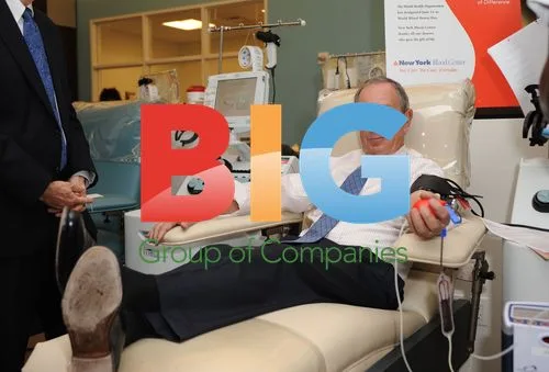 Mayor Bloomberg Donates Blood