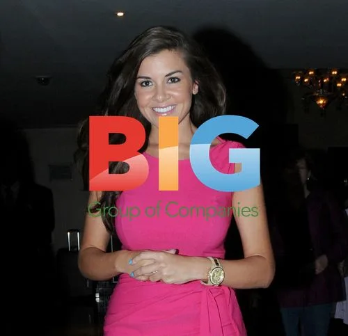 Imogen Thomas Outside The Mayfair Hotel