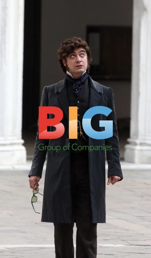 Riccardo Scamarcio on 'Effie' Set in Venice