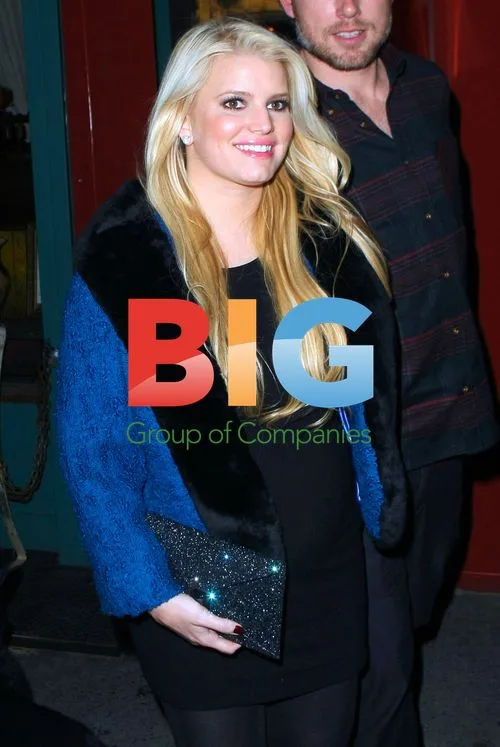 Pregnant Jessica Simpson and Eric Johnson