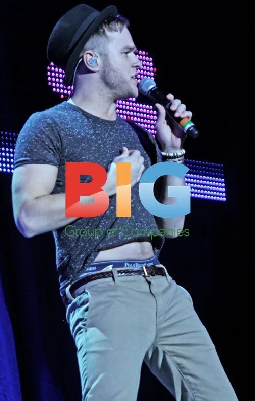 Olly Murs at Jingle Ball Live 2011