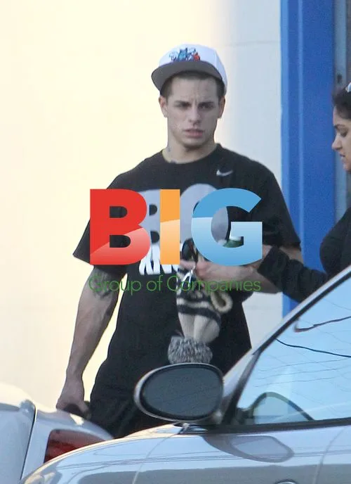 Jennifer Lopez with Casper Smart and Emme