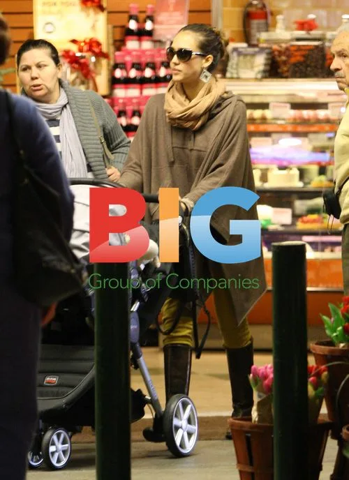Jessica Alba shops with family in LA