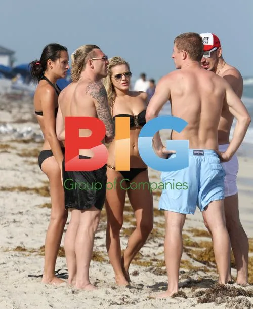 Andriy Voronin Enjoys Beach Vacation in Miami