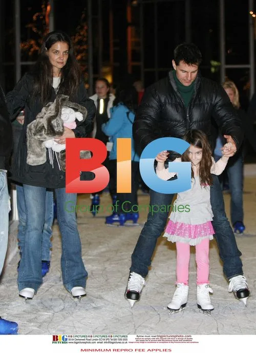 Tom Cruise and Katie Holmes Celebrate Anniversary