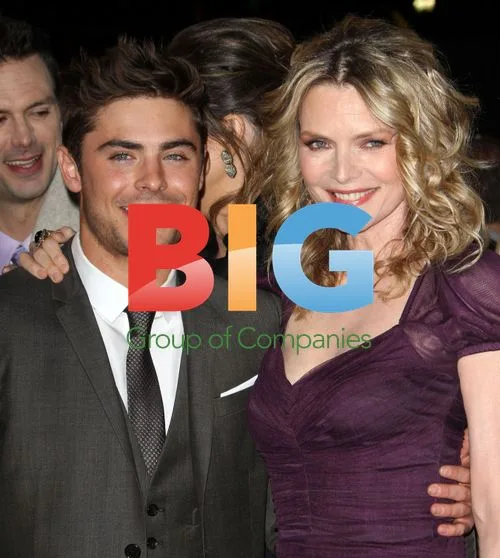 Michelle Pfeiffer and Zac Efron at New Year's Eve Premiere