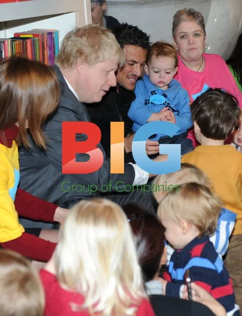 Peter Andre and Boris Johnson Launch 'Love Libraries'