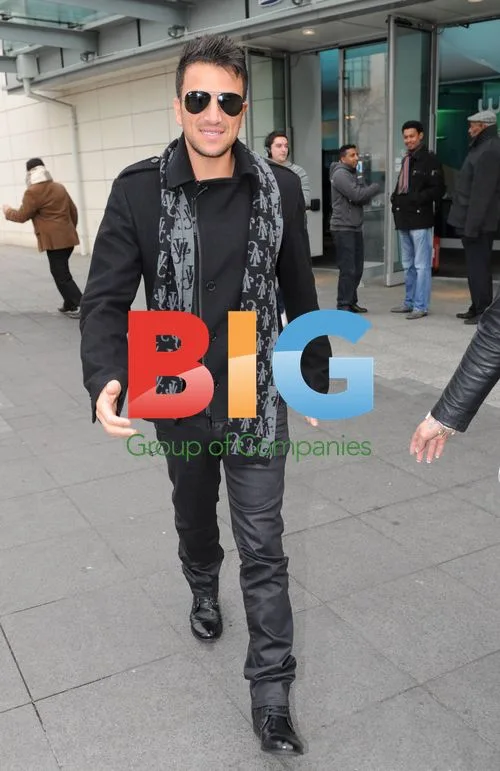 Peter Andre and Boris Johnson Launch 'Love Libraries'