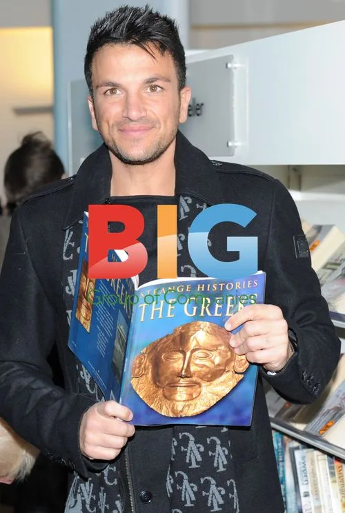 Peter Andre and Boris Johnson Launch 'Love Libraries'