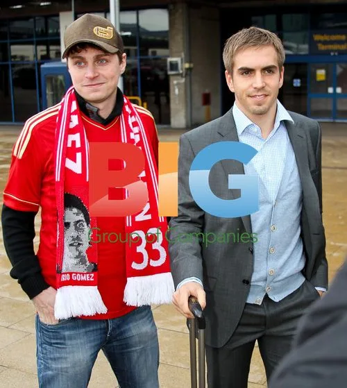 Bayern Munich players arrive in Manchester