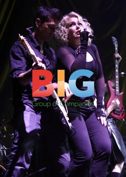 Kim Wilde Supports Status Quo on QuoFestive 2011 Tour