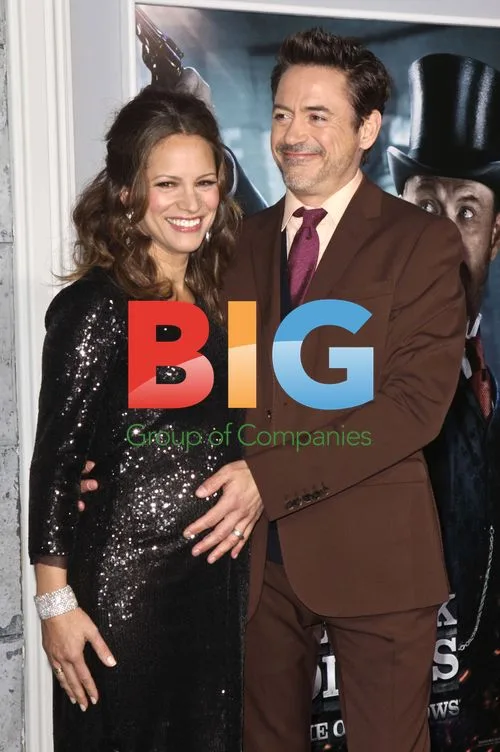 Robert Downey Jr and Susan Downey at Sherlock Holmes Premiere