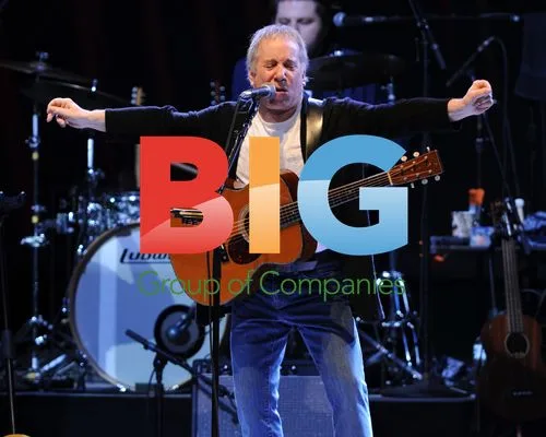 Paul Simon Performs at Hard Rock Live