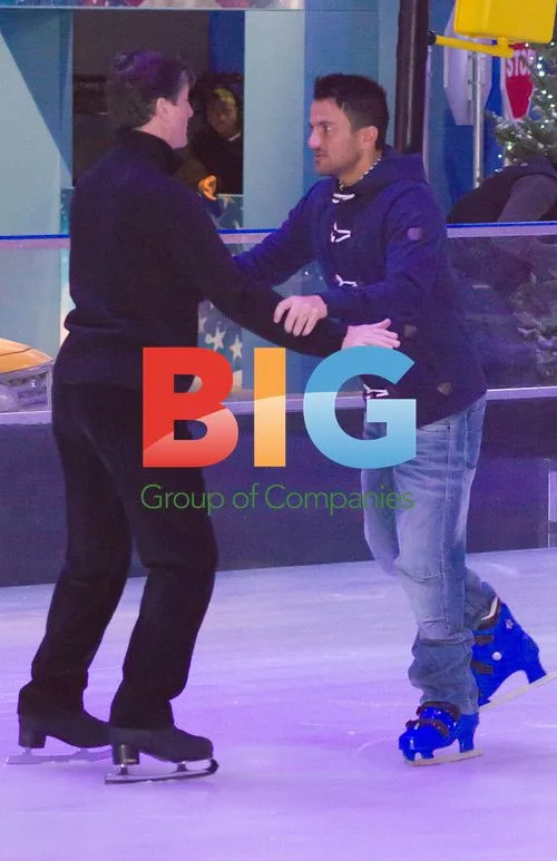 Peter Andre's Christmas Ice Skating Lesson