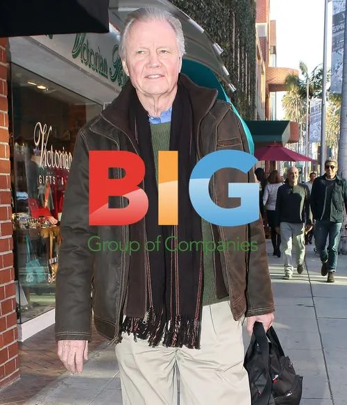 Jon Voight Strolls in Beverly Hills