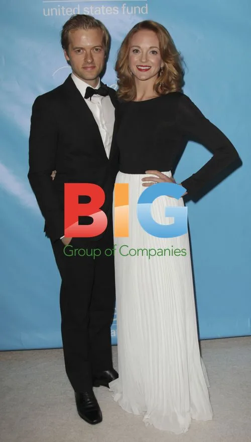 Adam Campbell and Jayma Mays at 2011 UNICEF Ball