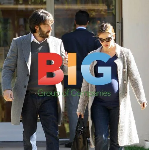 Pregnant Jennifer Garner and Ben Affleck in LA
