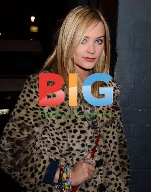 Laura Whitmore at Boyfriend's Gig in Dublin