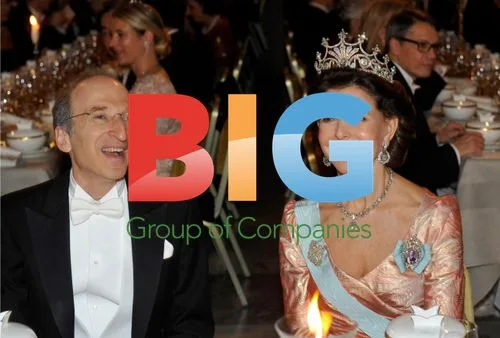 Queen Silvia and Saul Pertmutter at Nobel Banquet