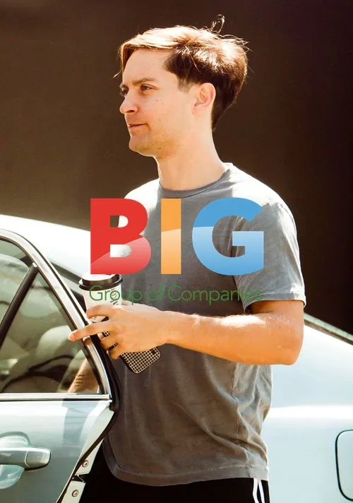 Tobey Maguire and Jennifer Meyer in Sydney