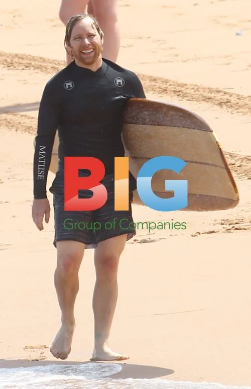 Foo Fighters Enjoy Beach Day in Sydney