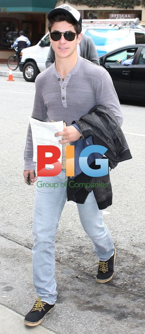 David Henrie in Los Angeles