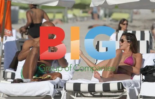 Aida Yespica and Family at Miami Beach