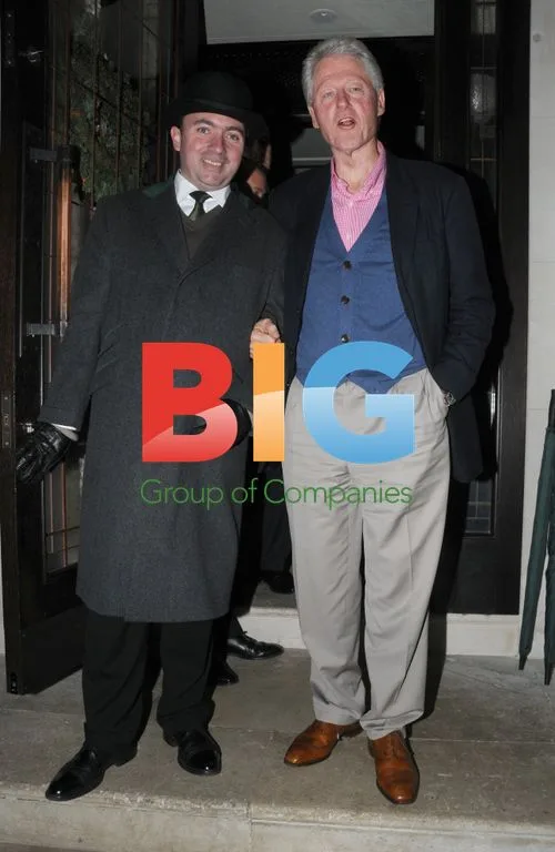 Former US President Bill Clinton Leaving Restaurant