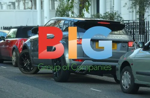 TV Personality Christine Bleakley Struggles to Park