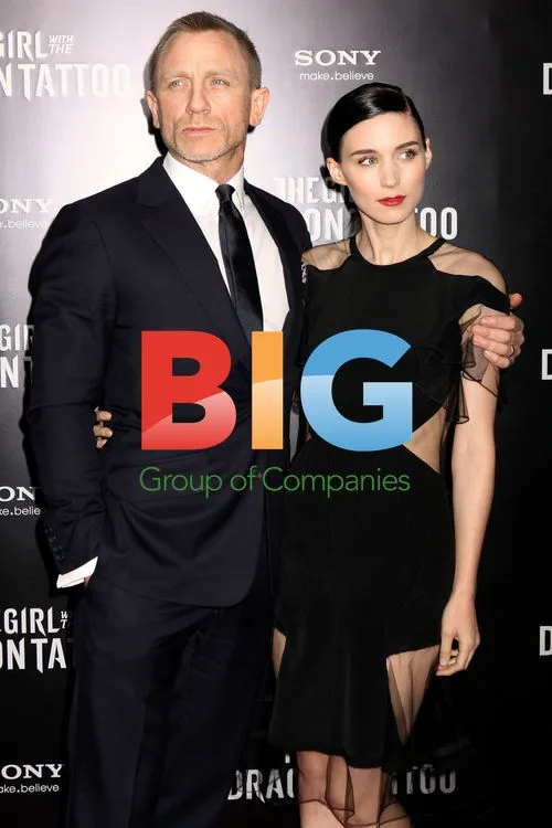 Celebrities at "The Girl with the Dragon Tattoo" Premiere